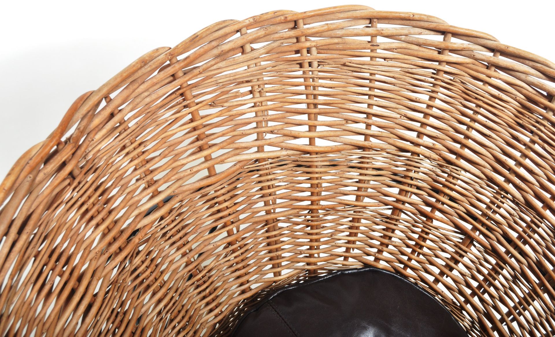 TERENCE CONRAN - MID CENTURY WICKER C8 'CONE' CHAIR - Image 3 of 5