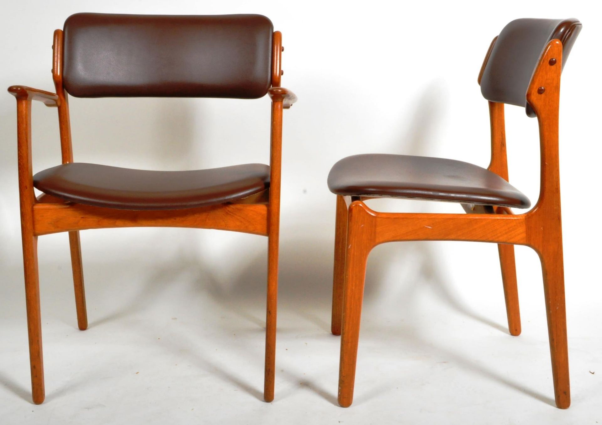 ERIC BUCH - OD MOBLER - MODEL 49 DINING CHAIRS - Image 7 of 16