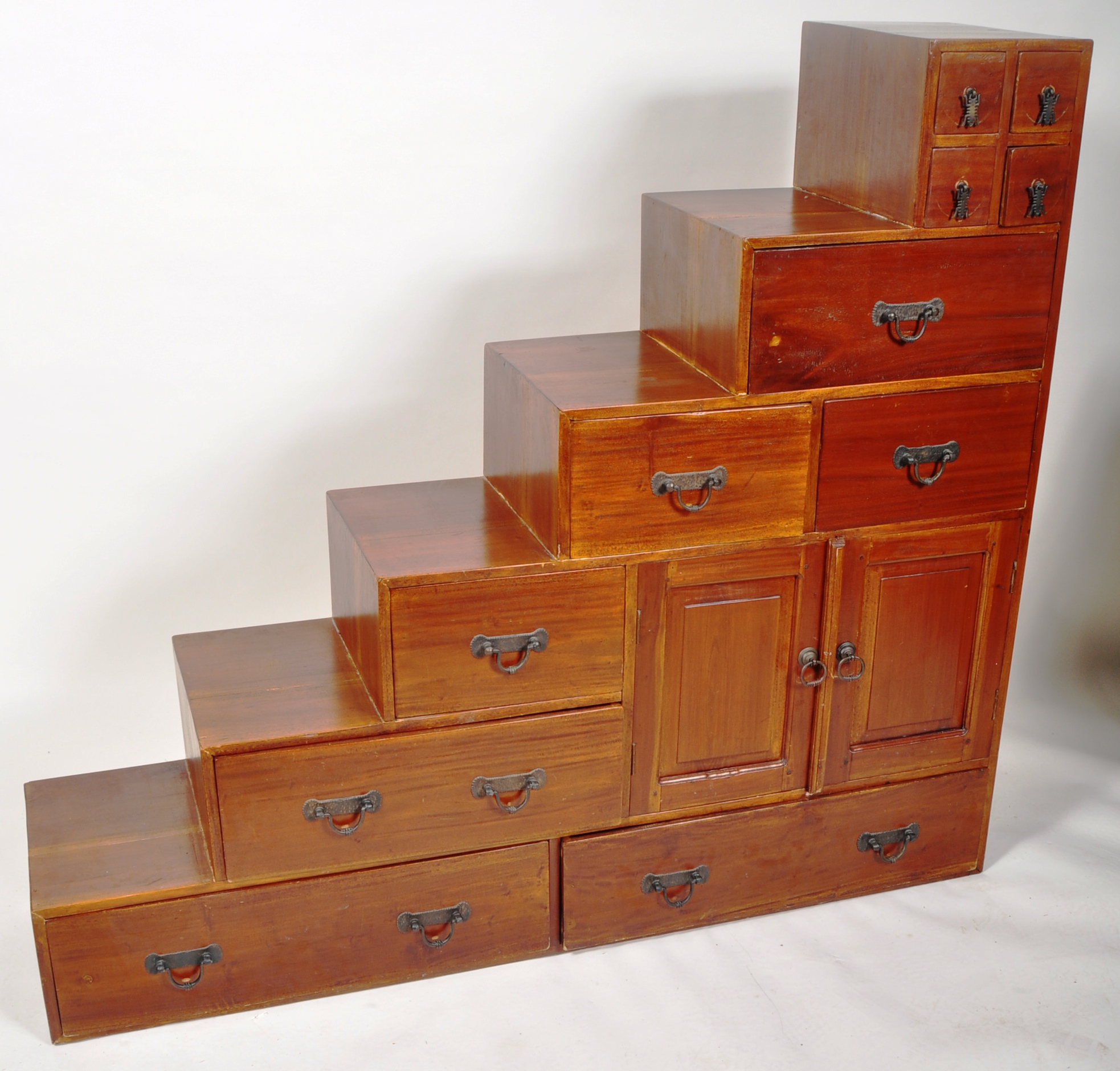 CONTEMPORARY SET OF STAIRS CHEST OF DRAWERS - Image 2 of 9
