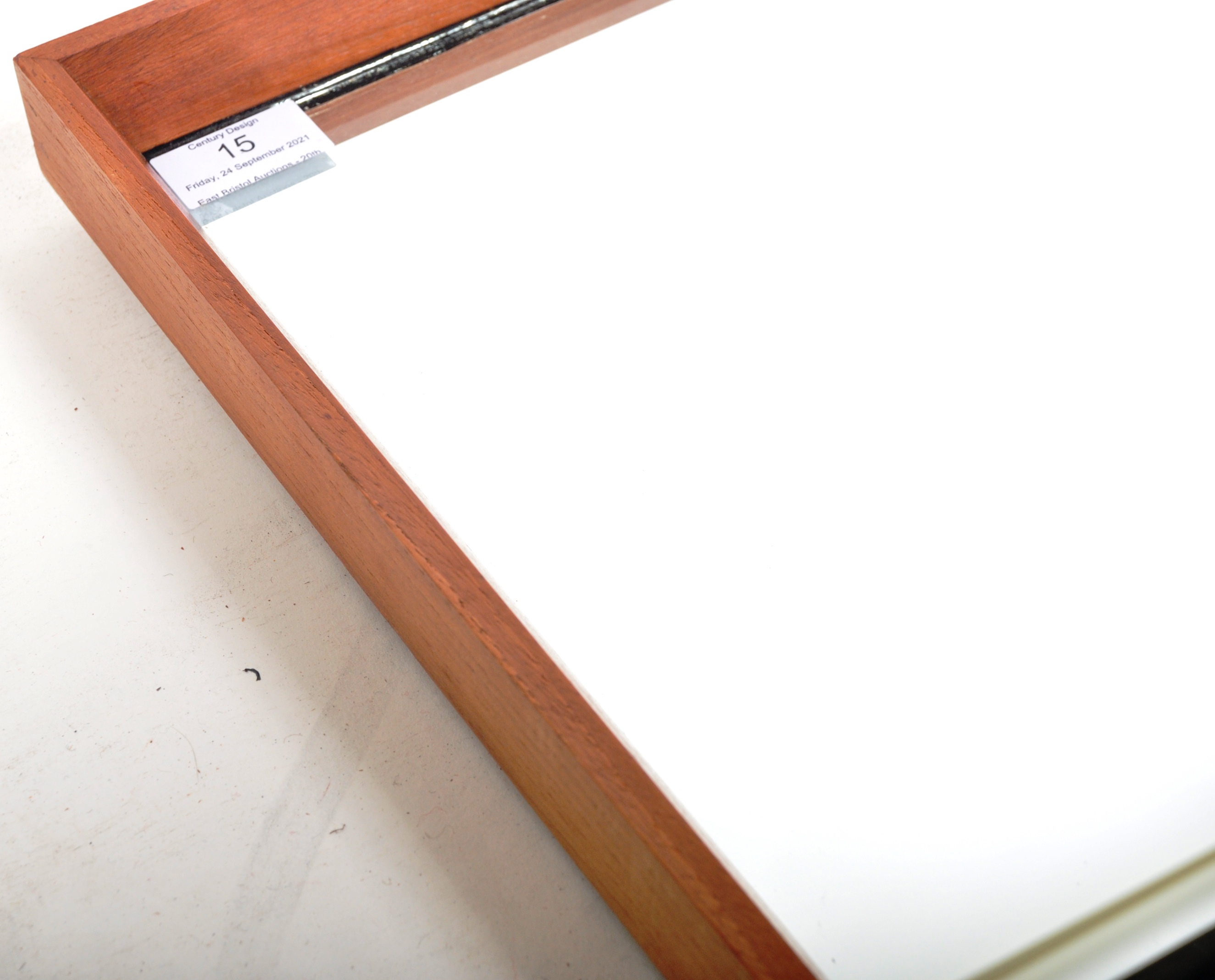 MID CENTURY TEAK FRAMED HANGING MIRROR WITH SHELF BELOW - Image 4 of 7