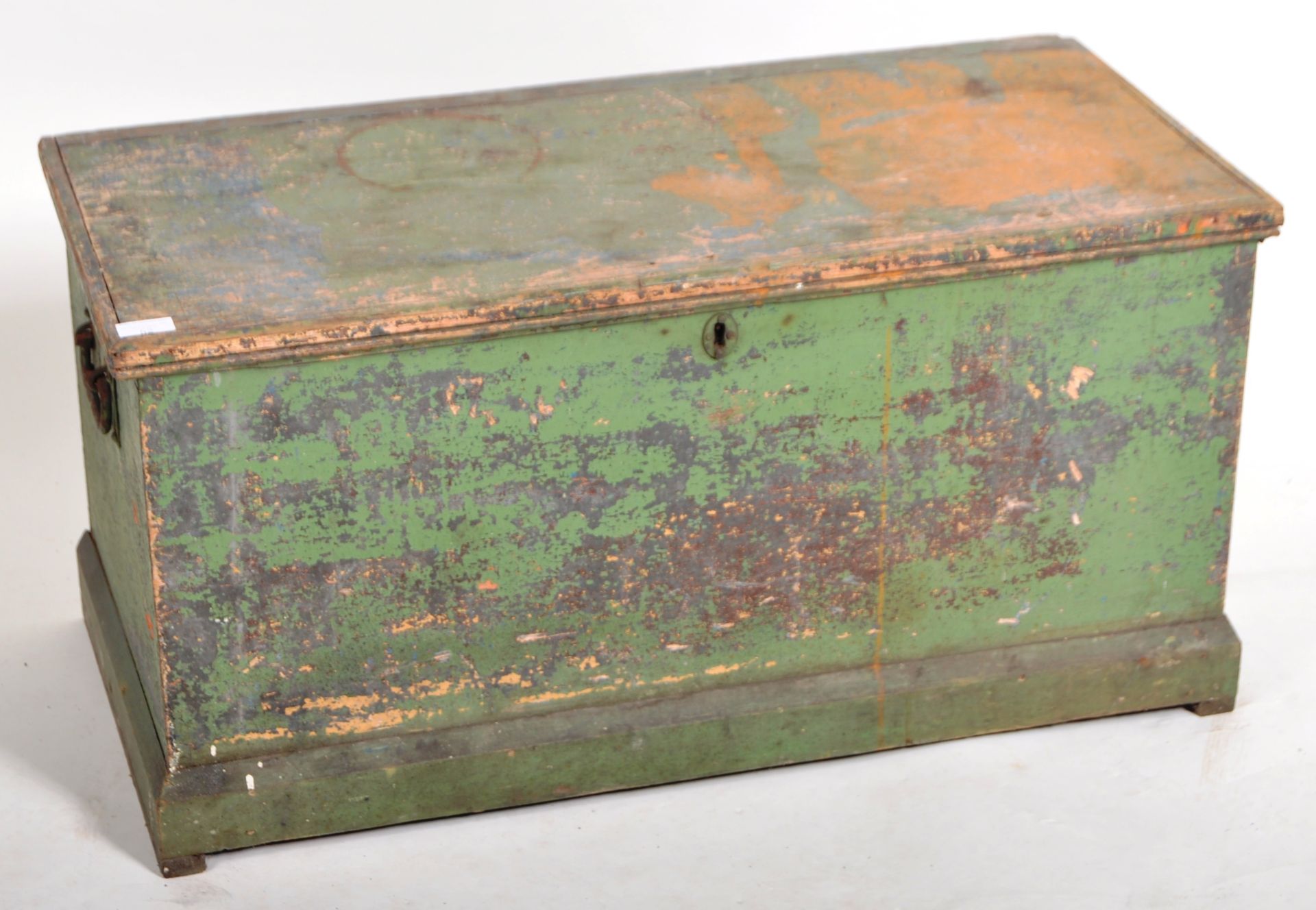 VICTORIAN PAINTED PINE BLANKET BOX / STORAGE CHEST - Image 2 of 6