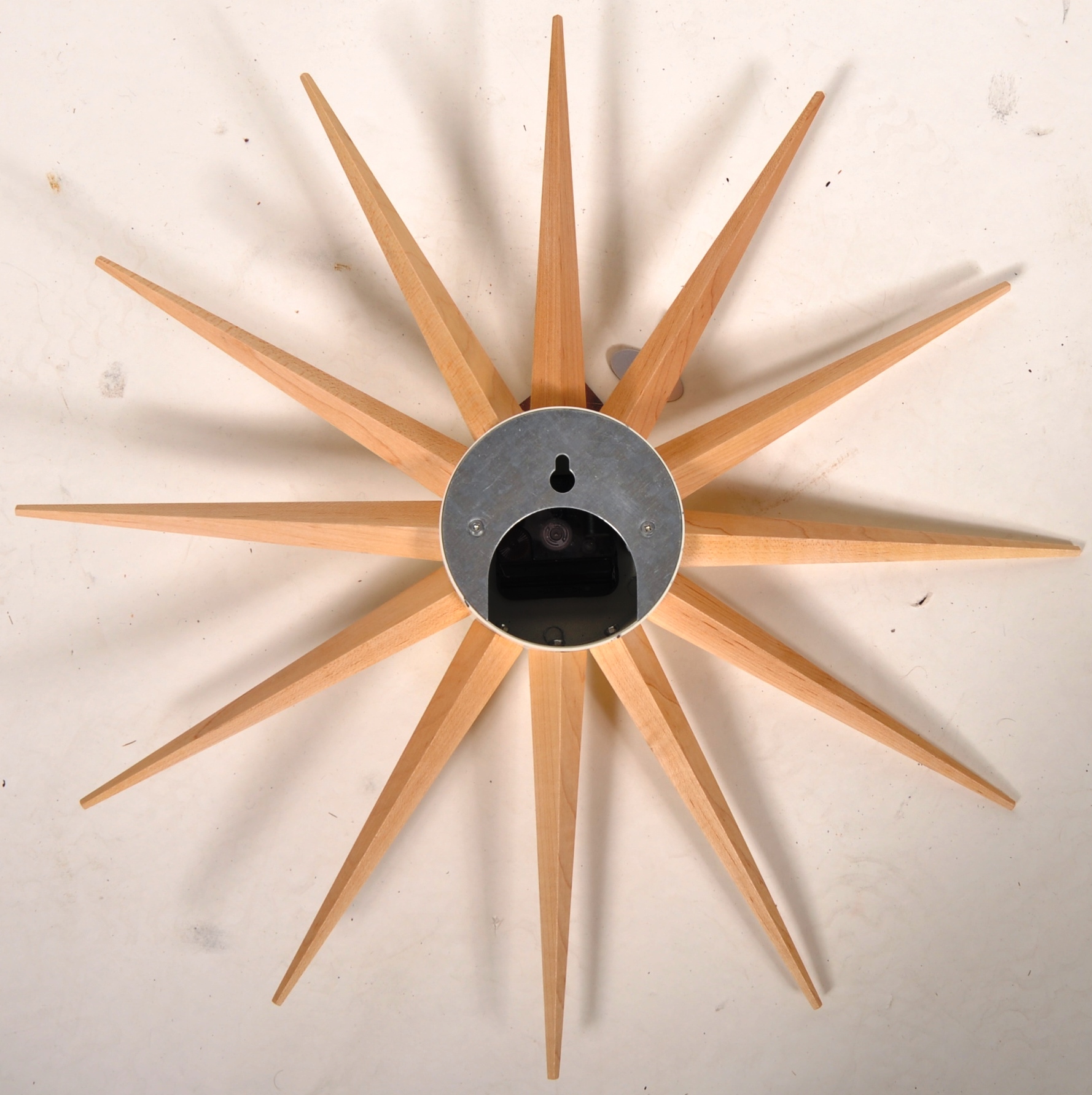 AFTER GEORGE NELSON - CONTEMPORARY STARBURST CLOCK - Image 5 of 5