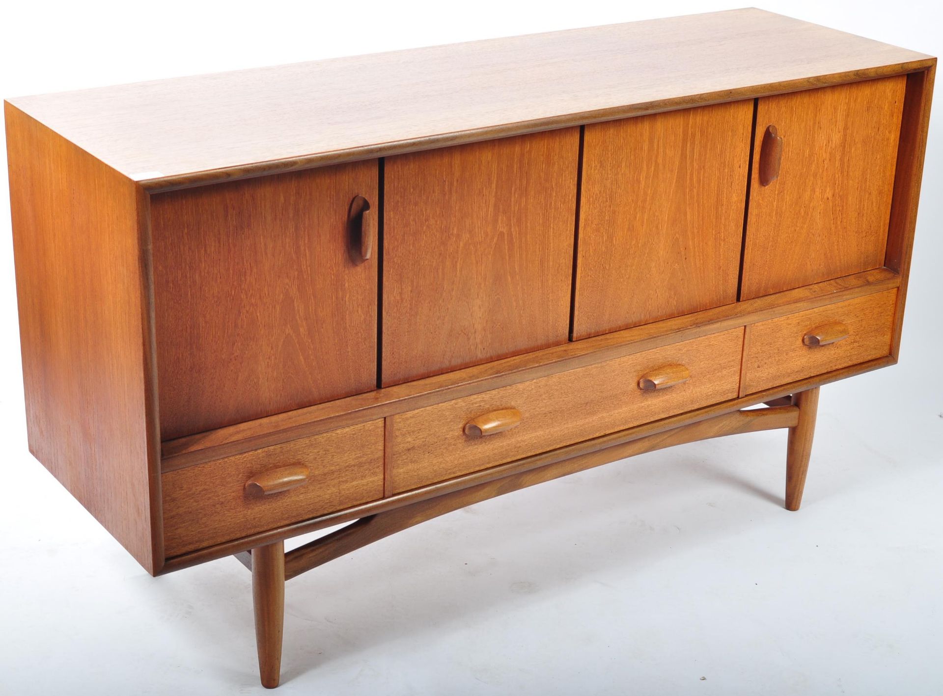 VICTOR B. WILKINS - G PLAN - BRASILIA - 1960'S TEAK WOOD SIDEBOARD - Image 2 of 8