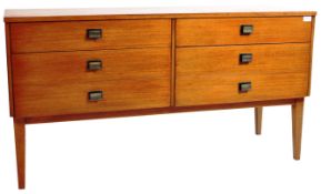 RETRO VINTAGE 1970'S TEAK SIDEBOARD CREDENZA / CHEST