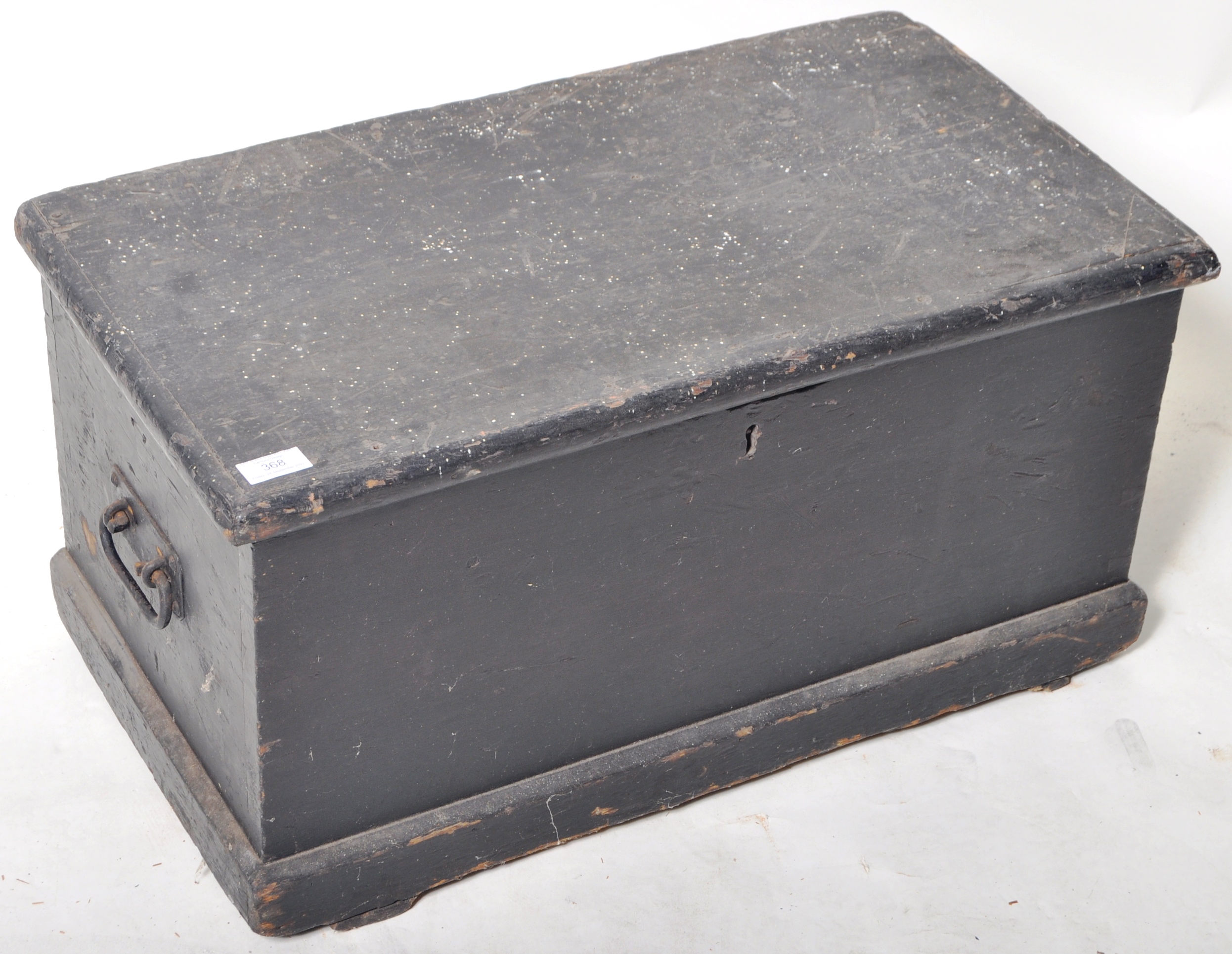 19TH CENTURY VICTORIAN PAINTED PINE BLANKET BOX - Image 2 of 8