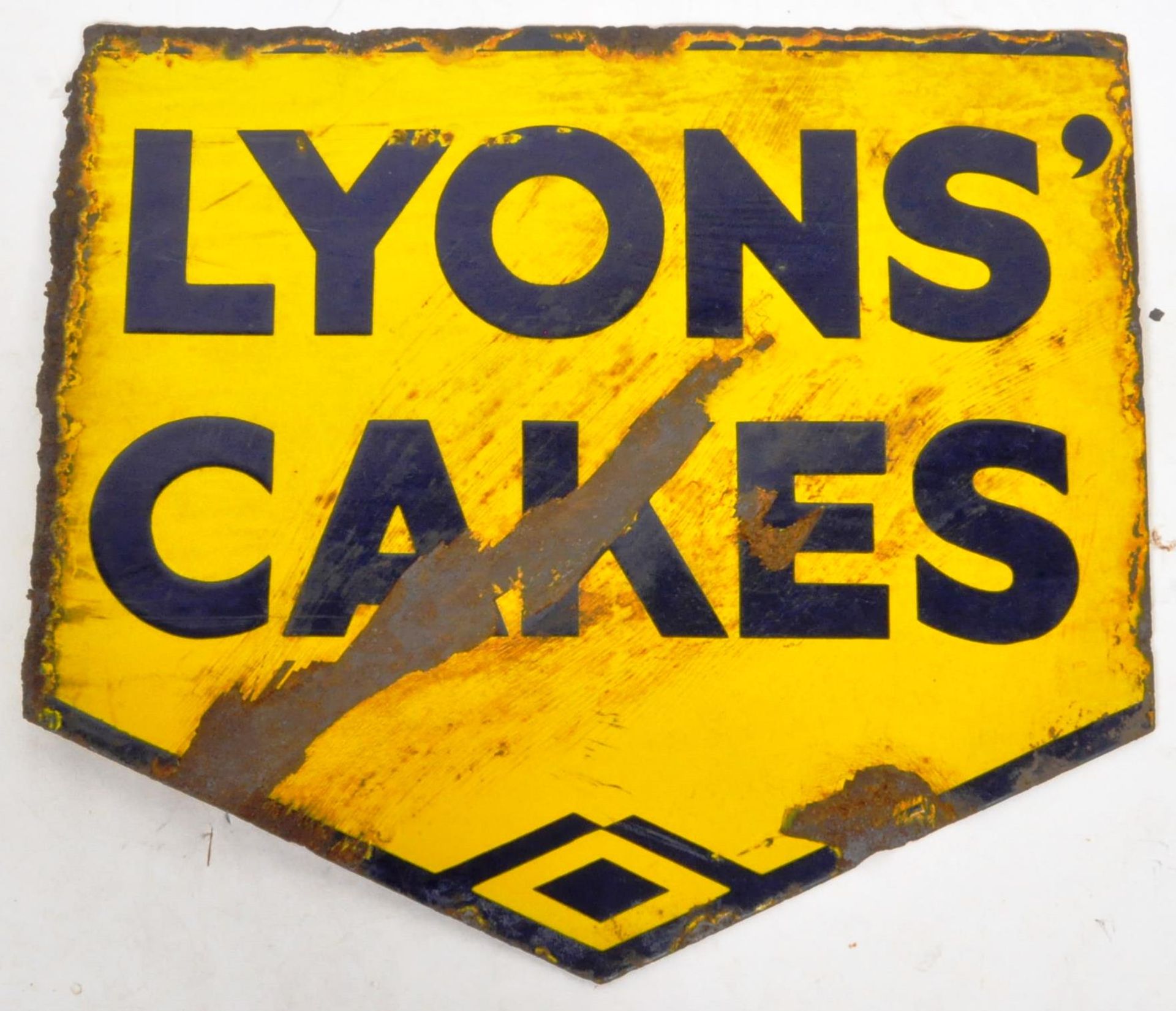 LYONS CAKES - MID 20TH CENTURY DOUBLE SIDED ENAMEL SIGN - Image 4 of 4