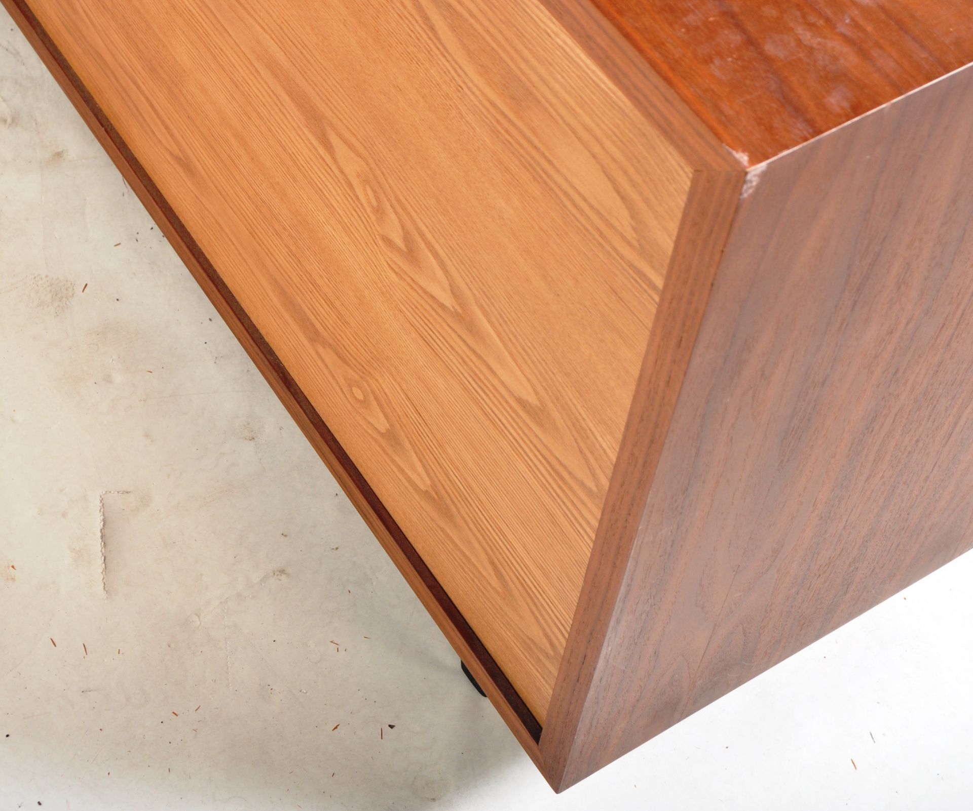 CONTEMPORARY 21ST CENTURY AMERICAN WALNUT SIDEBOARD CREDENZA - Image 7 of 7