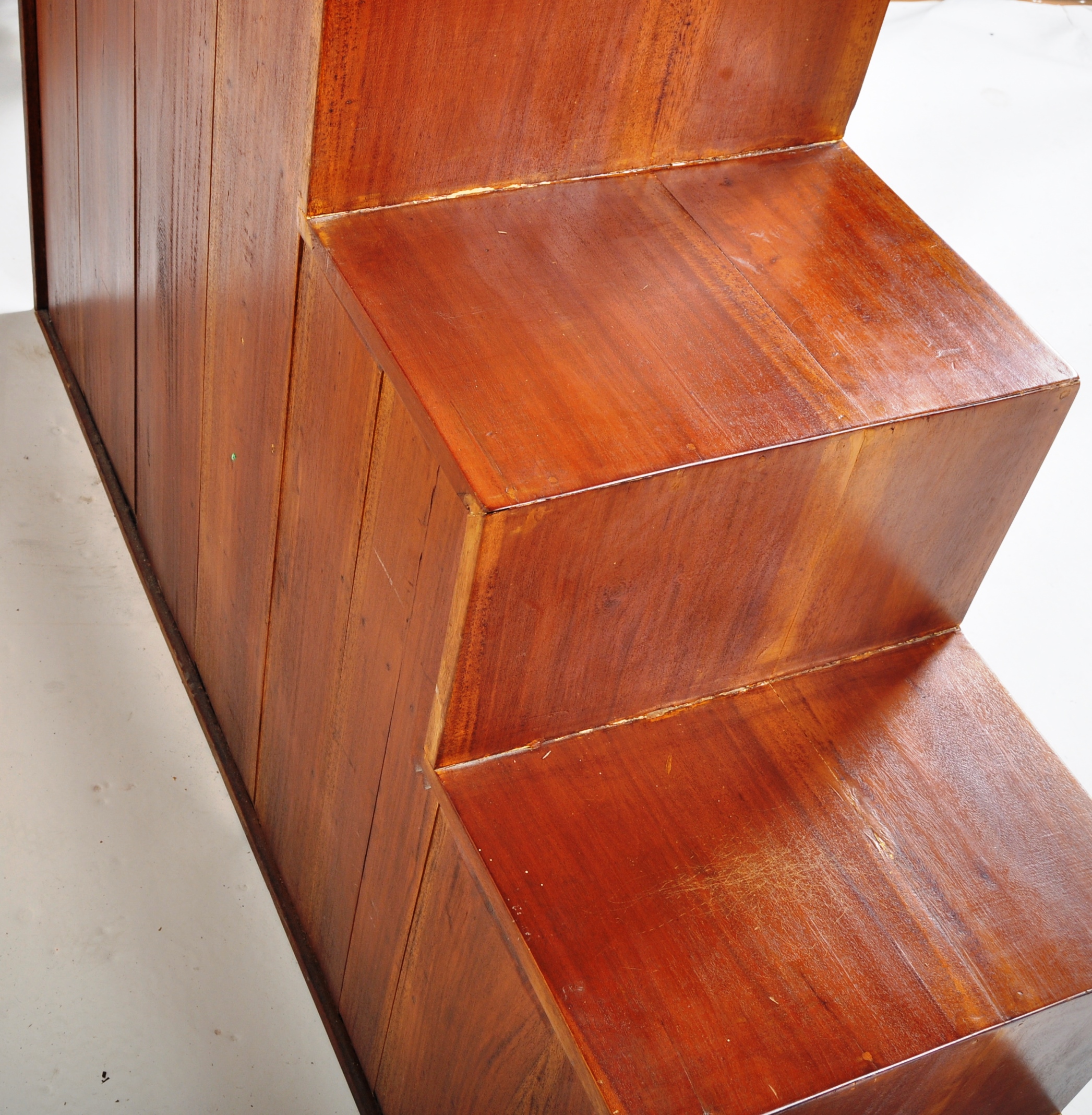 CONTEMPORARY SET OF STAIRS CHEST OF DRAWERS - Image 9 of 9