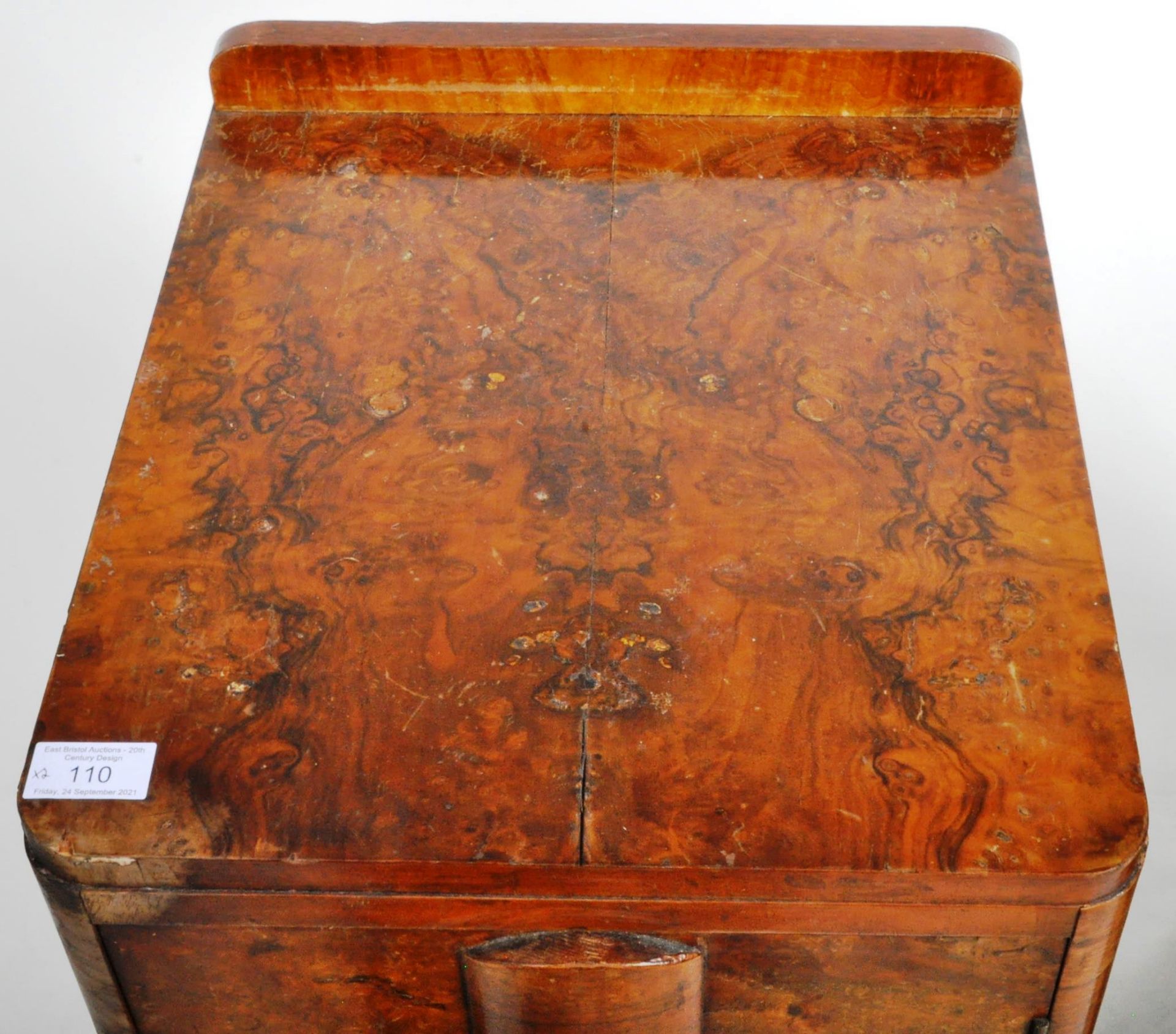 PAIR OF 1930S ART DECO WALNUT BEDSIDE TABLE CUPBOARDS - Image 4 of 7