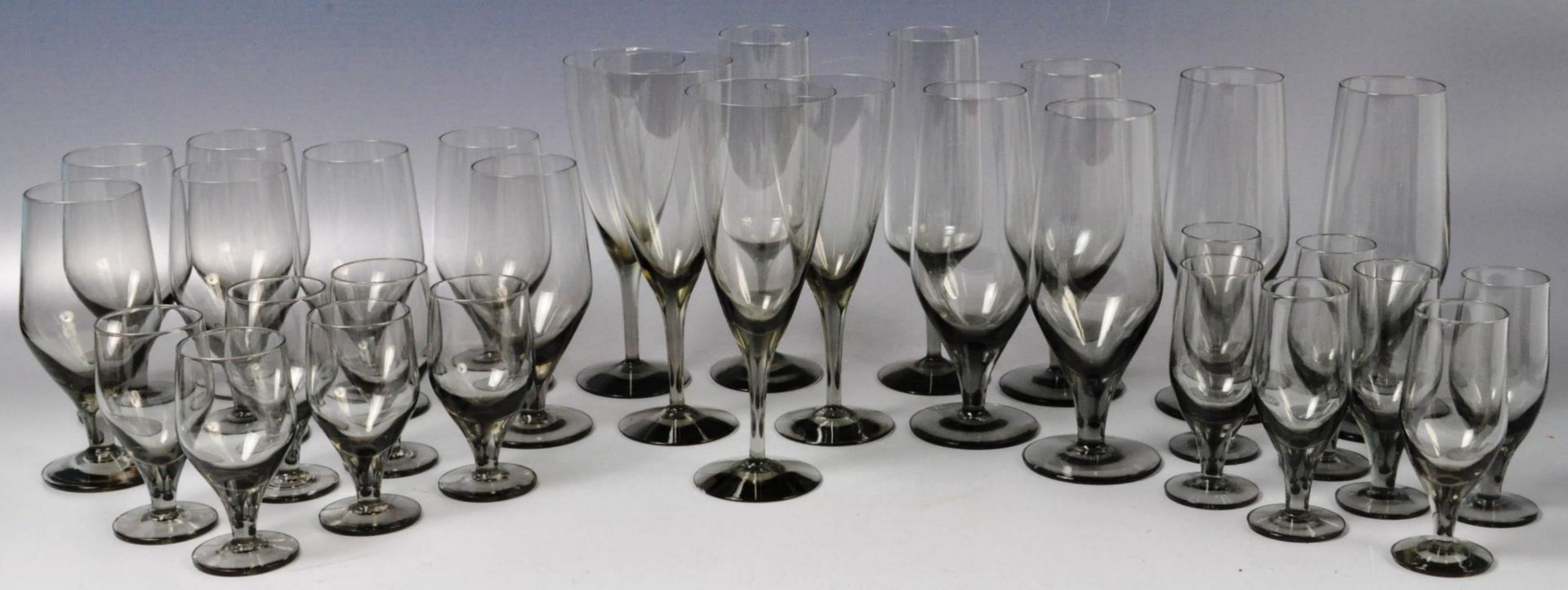 OFFEFORS - COLLECTION OF SMOKEY GLASS DRINKING GLASSES