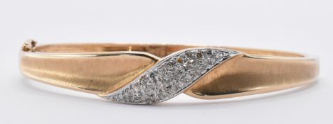 14CT YELLOW GOLD DIAMOND BANGLE BRACELET