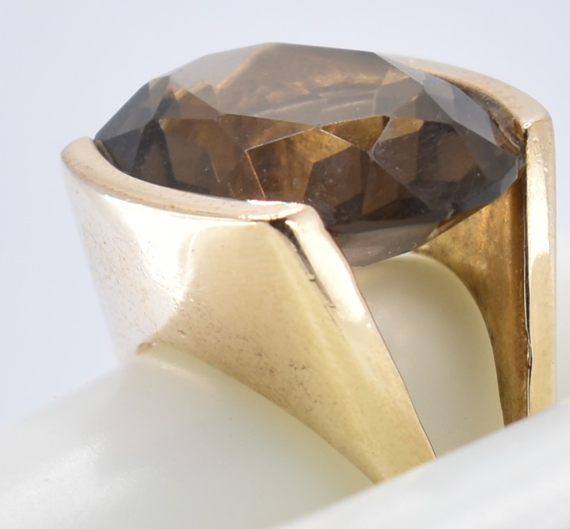 1960'S 9CT GOLD SMOKY QUARTZ COCKTAIL RING - Image 12 of 13