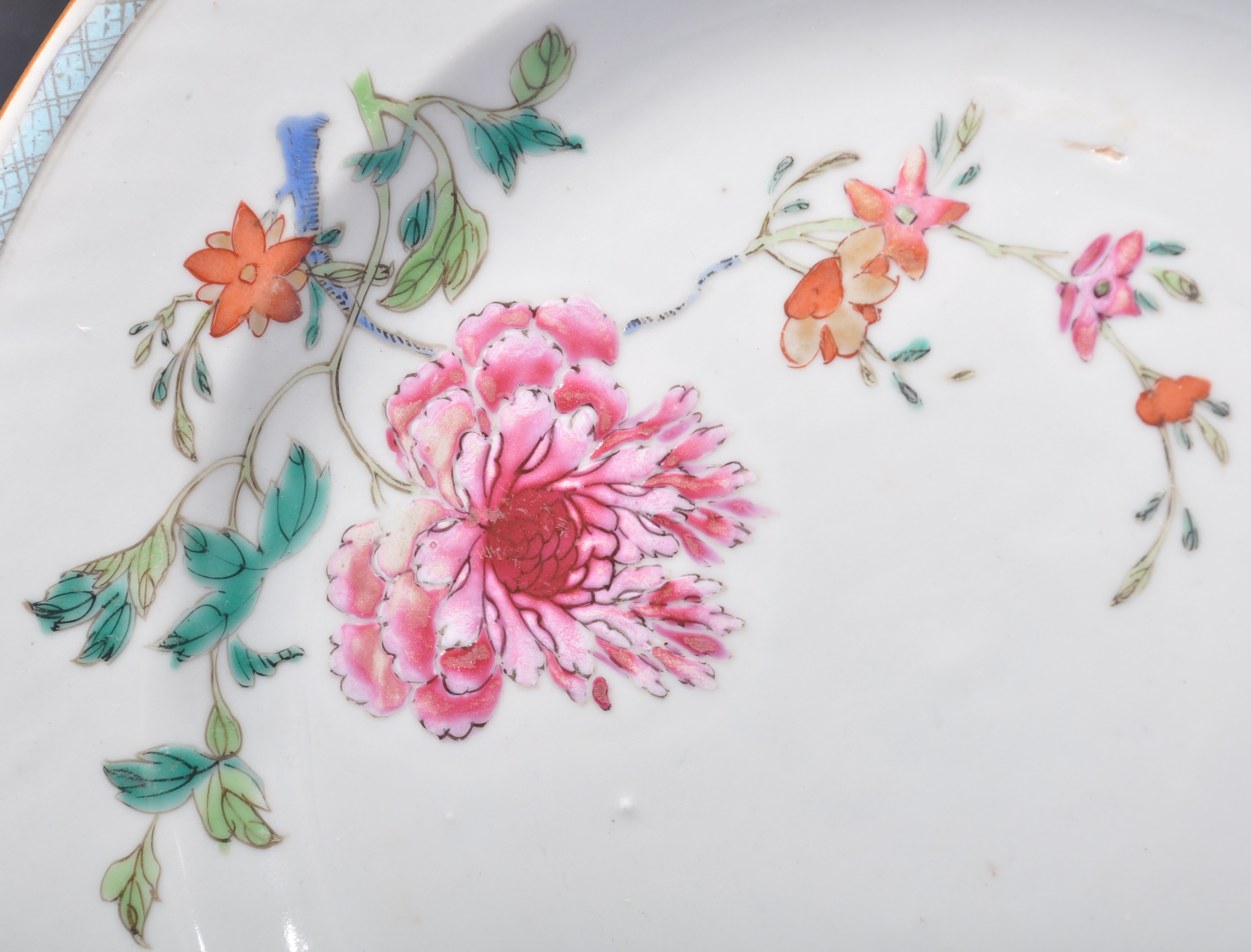 TWO 18TH CENTURY CHINESE ORIENTAL CERAMIC PORCELAIN PLATES - Image 2 of 6