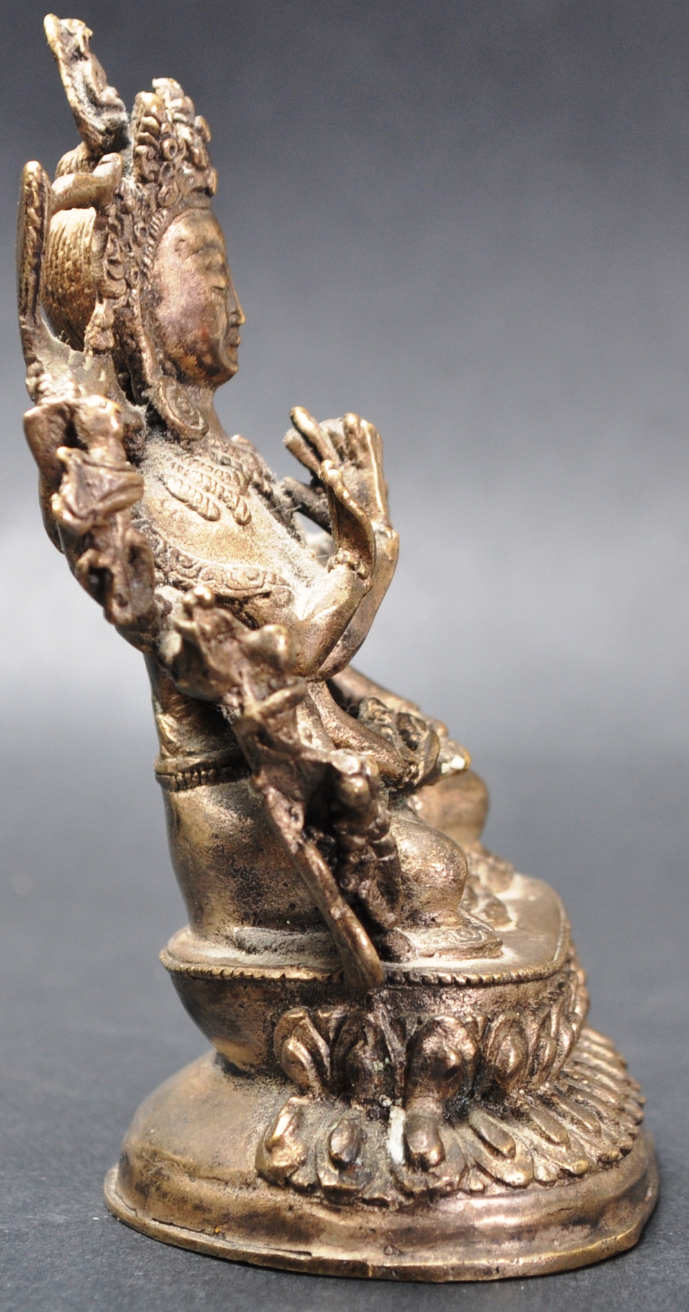 EARLY 20TH CENTURY INDIAN HINDU WHITE METAL GOD STATUE - Image 4 of 6