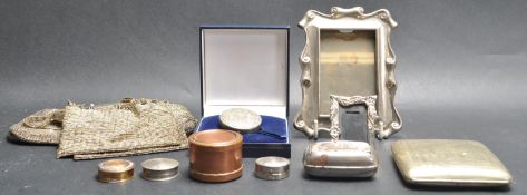 COLLECTION OF 20TH CENTURY LADIES EVENING ITEMS