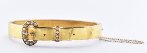 EDWARDIAN YELLOW METAL & PEARL BUCKLE BRACELET BANGLE