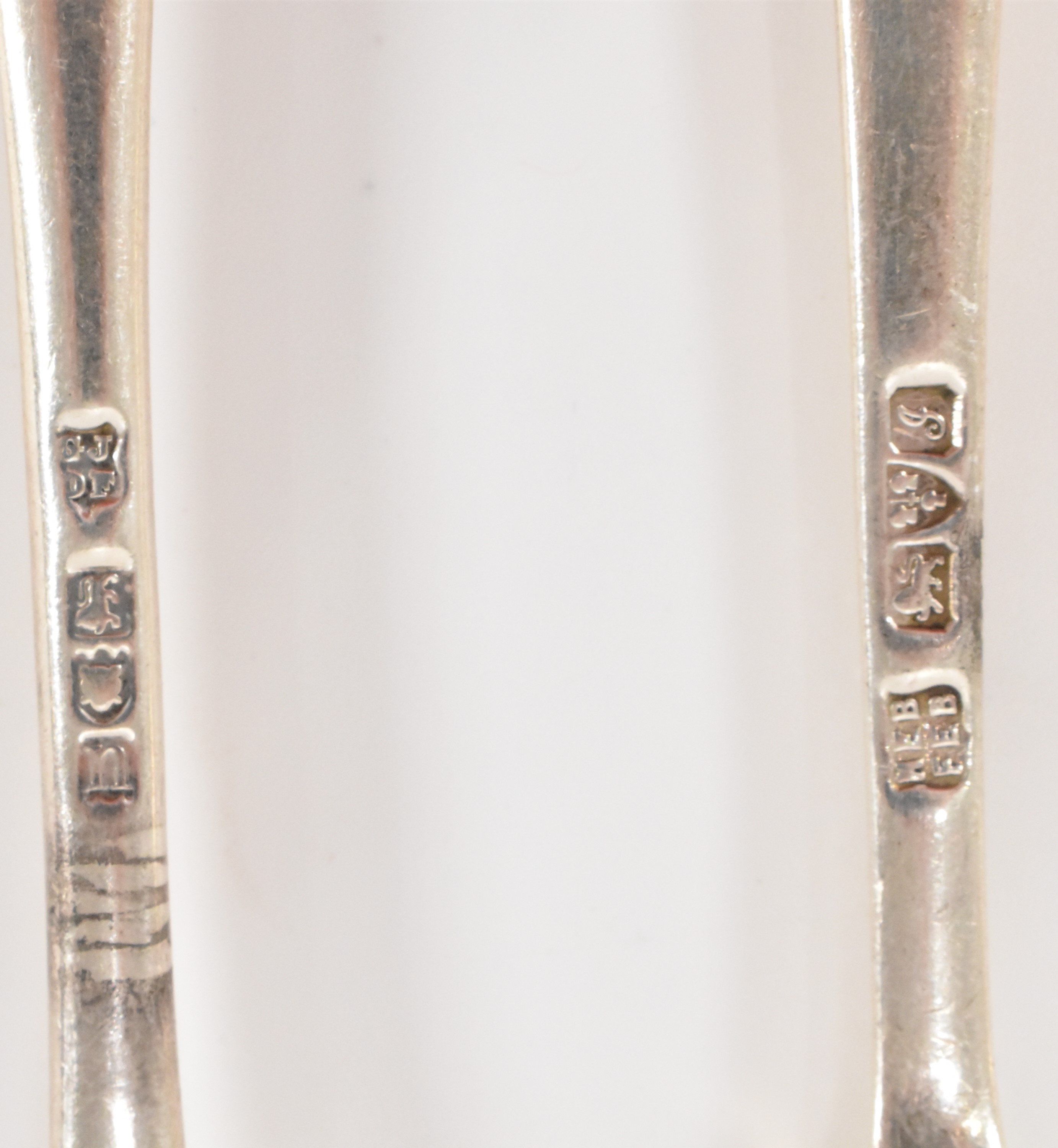 HARLEQUIN SET OF SEVEN SILVER FORKS - Image 4 of 5