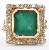 18CT GOLD EMERALD & DIAMOND COCKTAIL RING