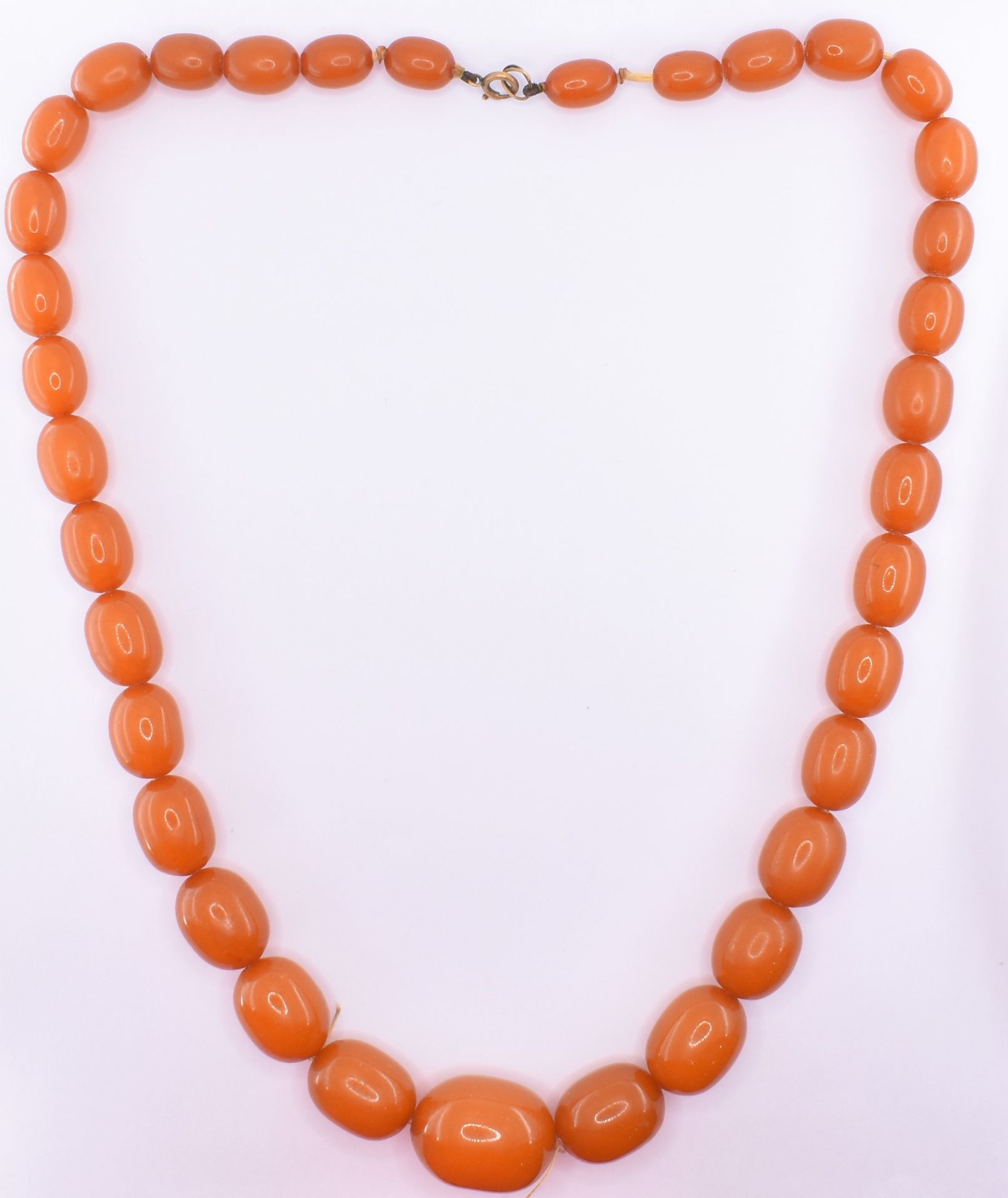 VINTAGE AMBER BEADED NECKLACE