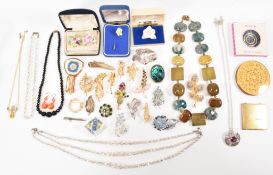 COLLECTION OF MID 20TH CENTURY COSTUME JEWELLERY