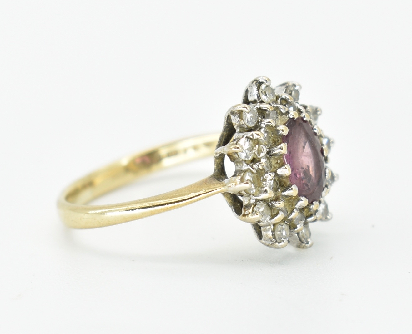 9CT GOLD HALLMARKED RUBY & DIAMOND CLUSTER RING - Image 3 of 5