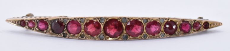 9CT GOLD GARNET & DIAMOND BROOCH