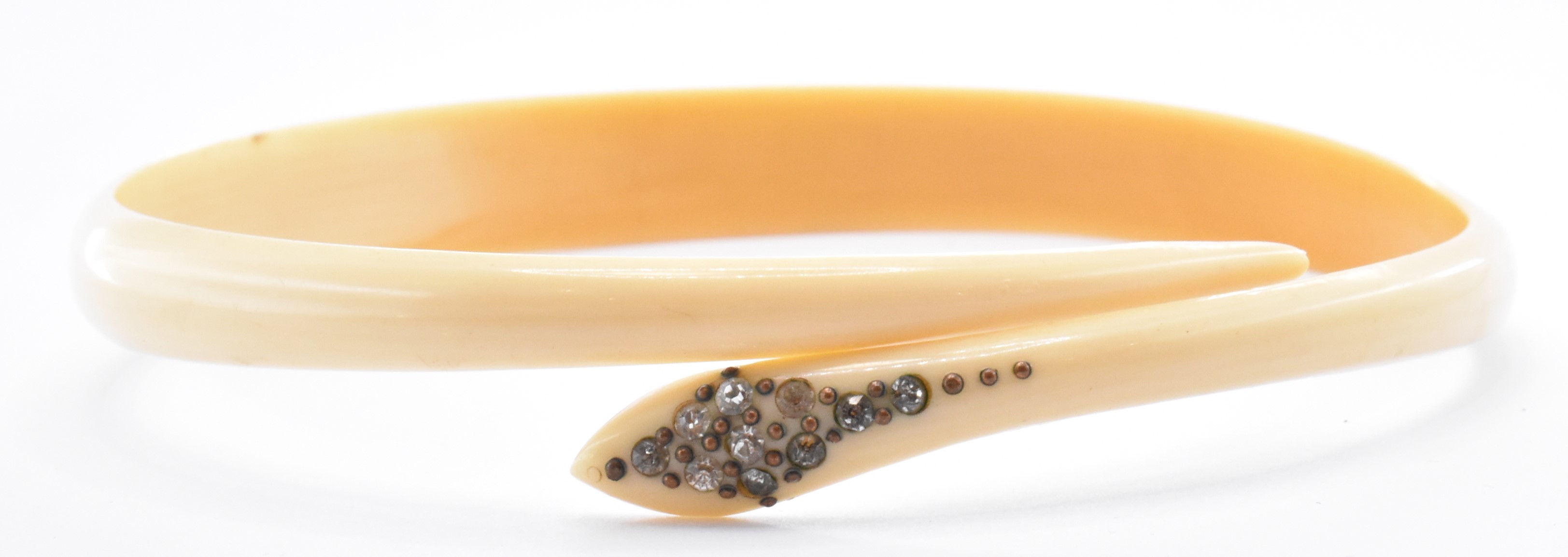 1930S ART DECO CELLULOID SNAKE CUFF BANGLE - Image 5 of 5