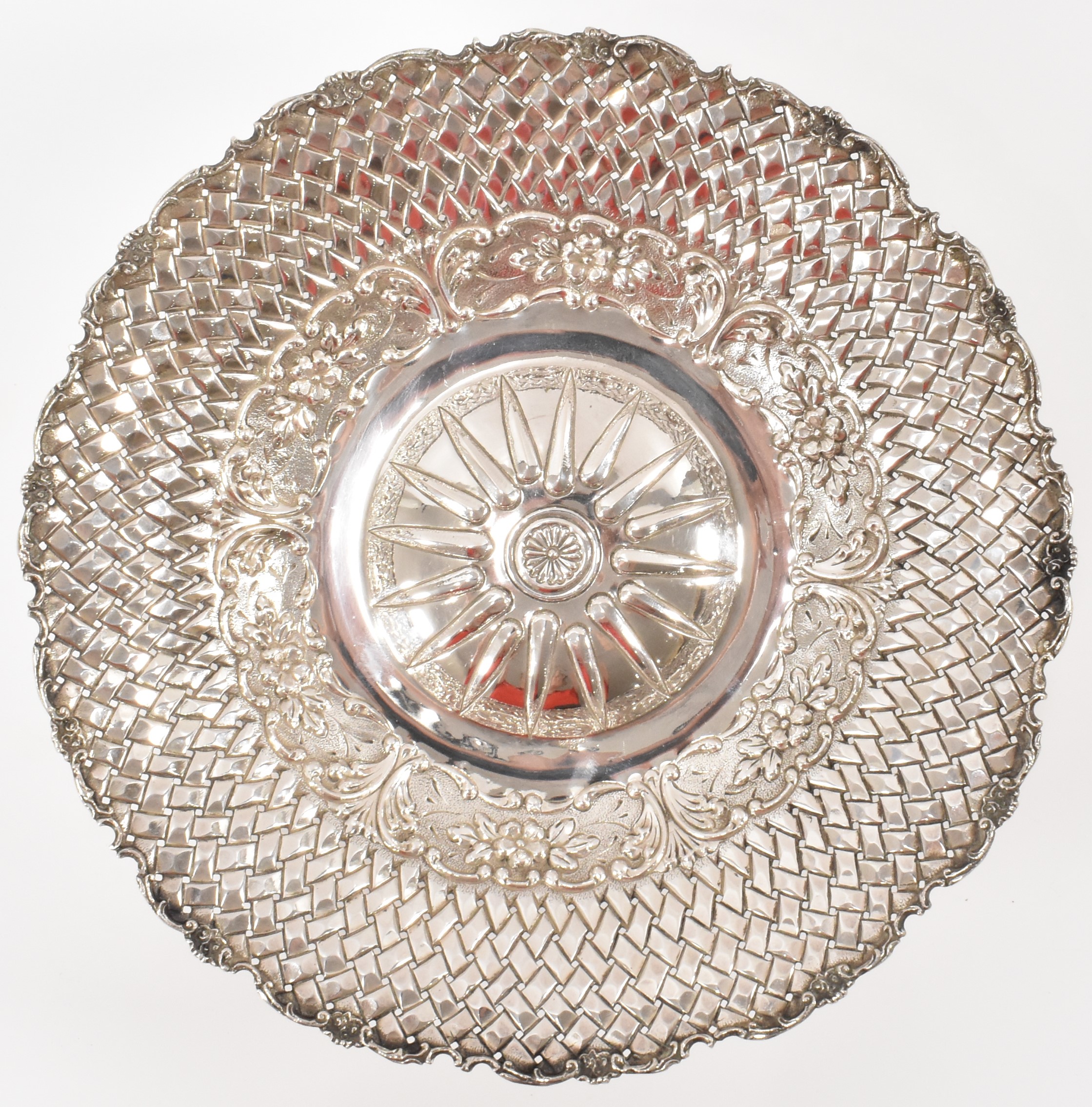 GREEK SILVER CENTRE PIECE DISH - Image 2 of 3