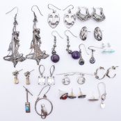 ASSORTMENT OF SILVER EARRINGS