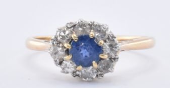 18CT GOLD SAPPHIRE & DIAMOND CUSTER RING