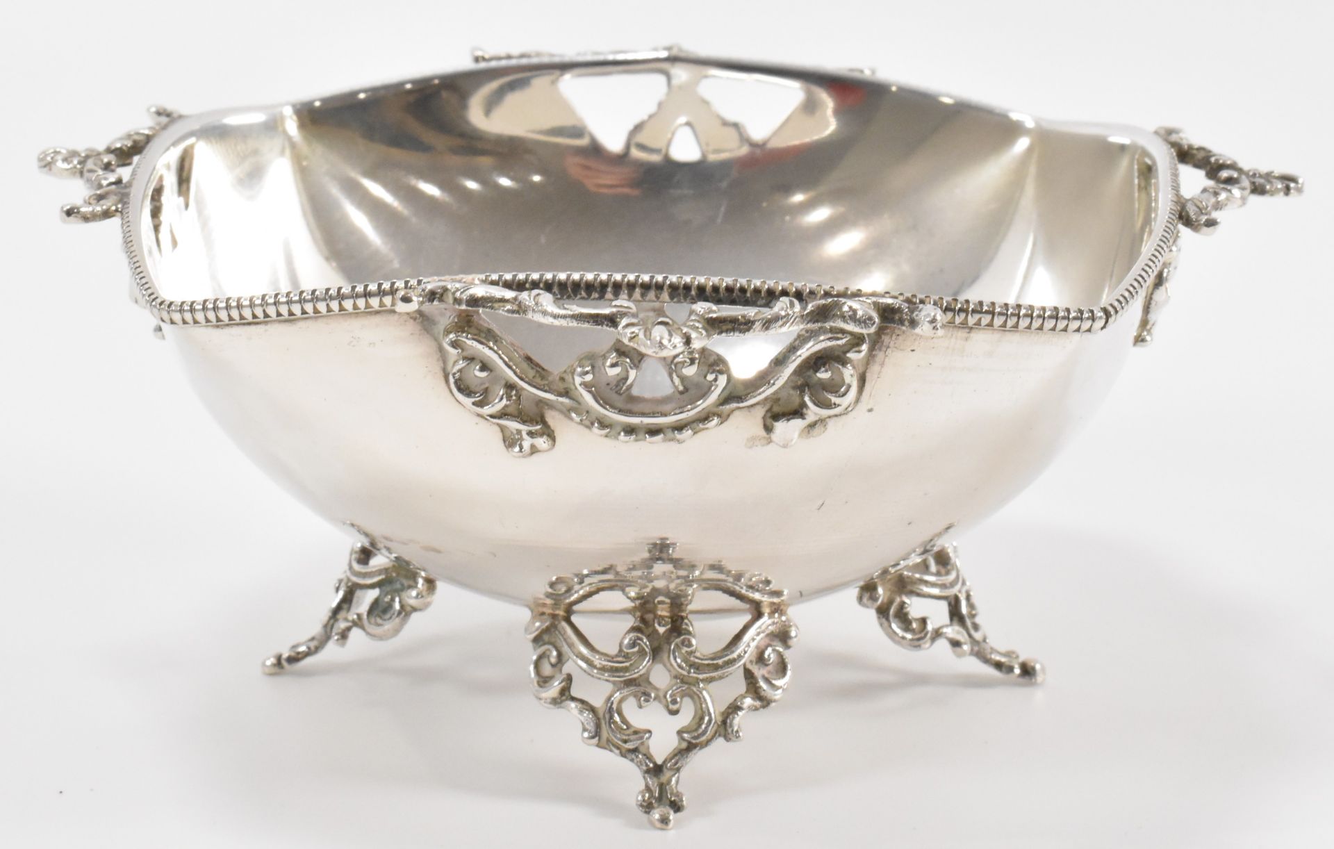 CONTEMPORARY SILVER FOOTED BOWL