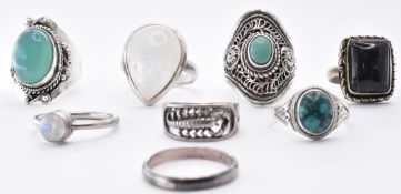 EIGHT SILVER RINGS INCLUDING MOONSTONE & TURQUOISE