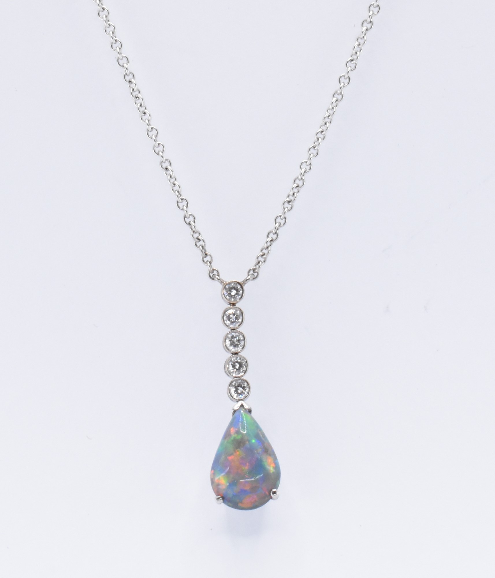 18CT WHITE GOLD OPAL & DIAMOND PENDANT NECKLACE - Image 2 of 8