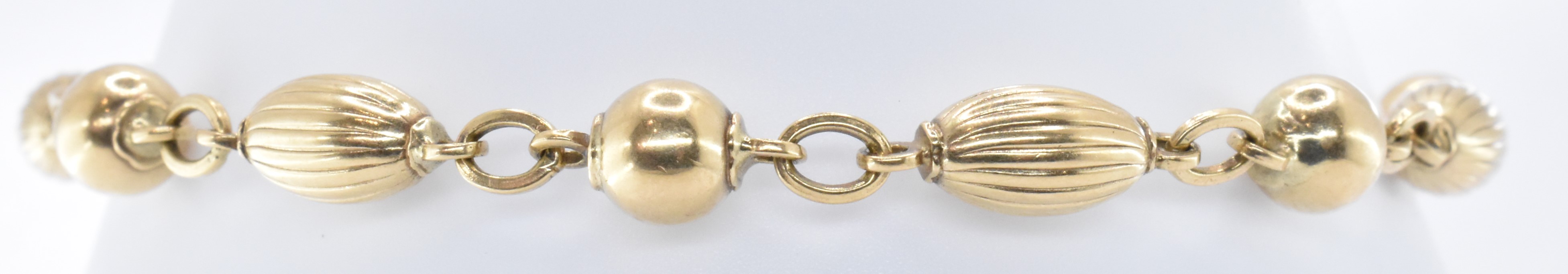 18CT GOLD BEADED BRACELET - Image 5 of 5