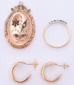 9CT GOLD EARRINGS RING & 9CT GOLD FRONT & BACK LOCKET