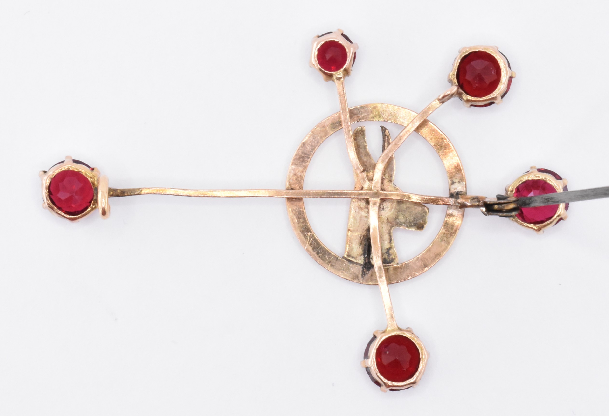 9CT GOLD & RED STONE SPRINGBOK BROOCH - Image 4 of 4