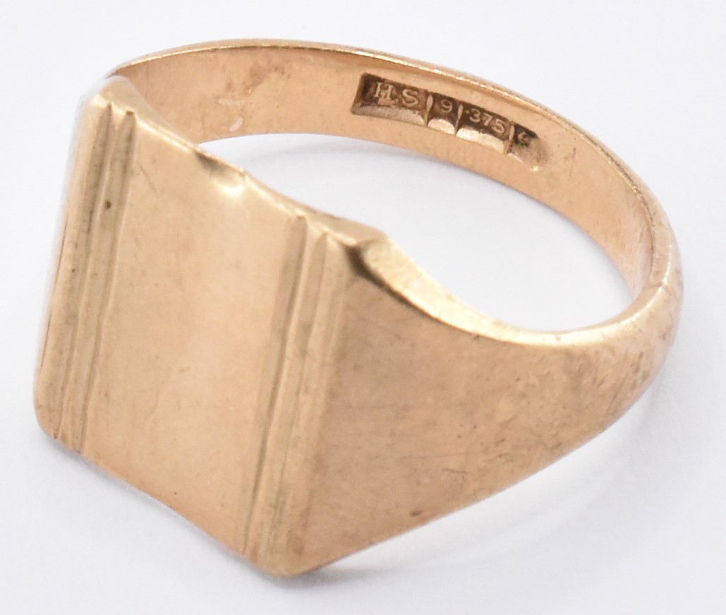 HALLMARKED 9CT GOLD SIGNET RING - Image 2 of 6