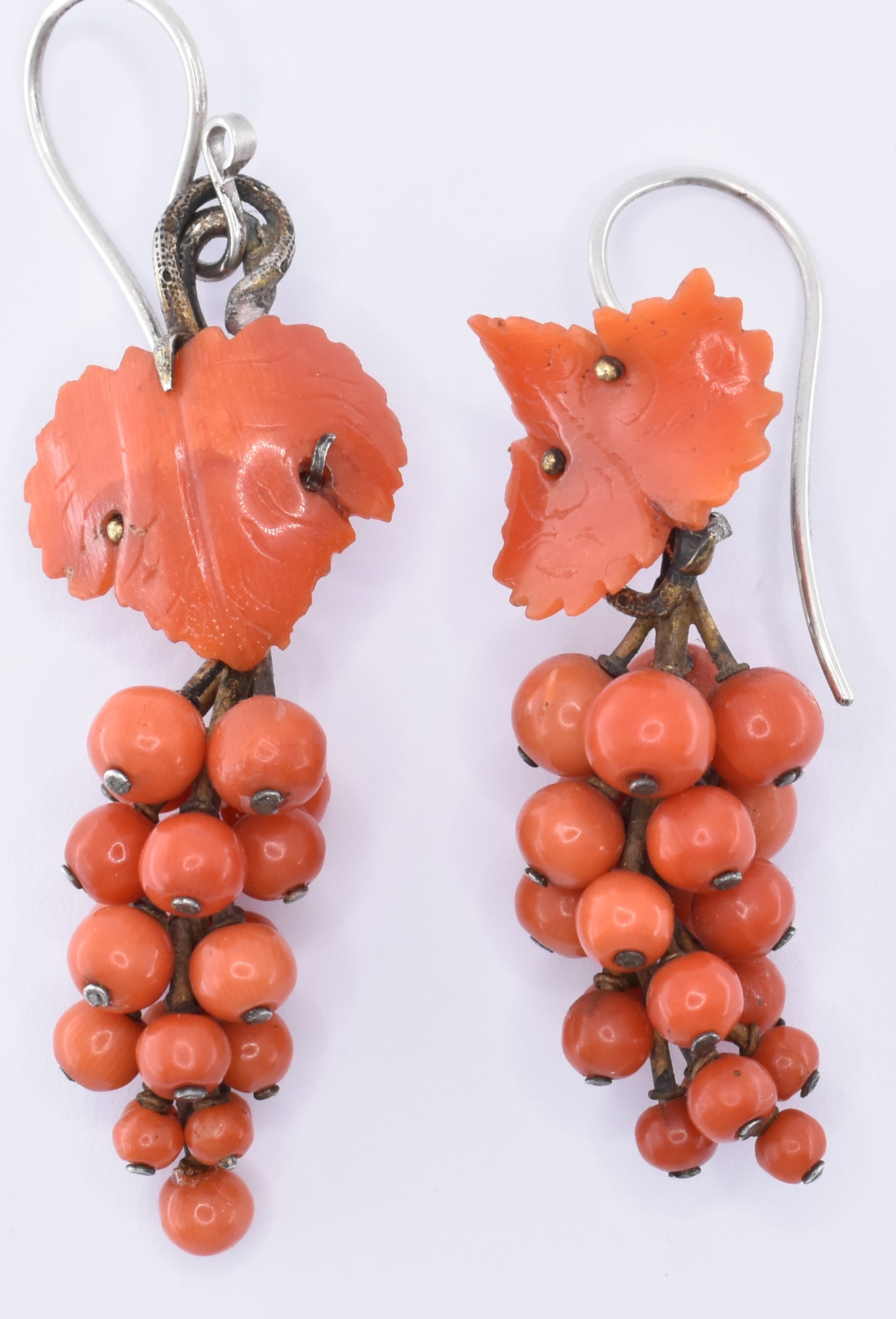 PAIR OF VICTORIAN CORAL GRAPE VINE EARRINGS - Image 3 of 4