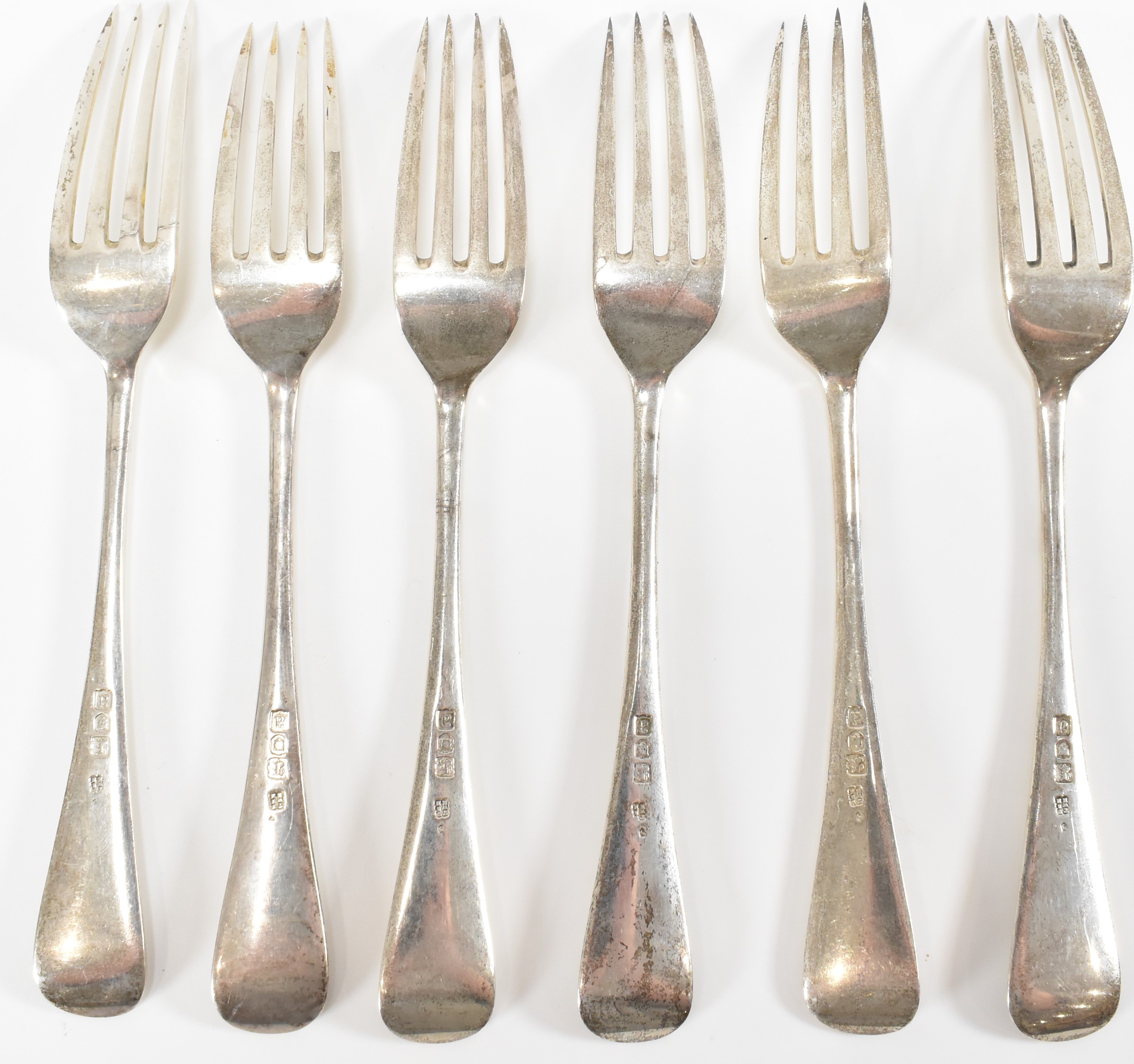 SIX SILVER VICTORIAN FORKS - Image 3 of 4