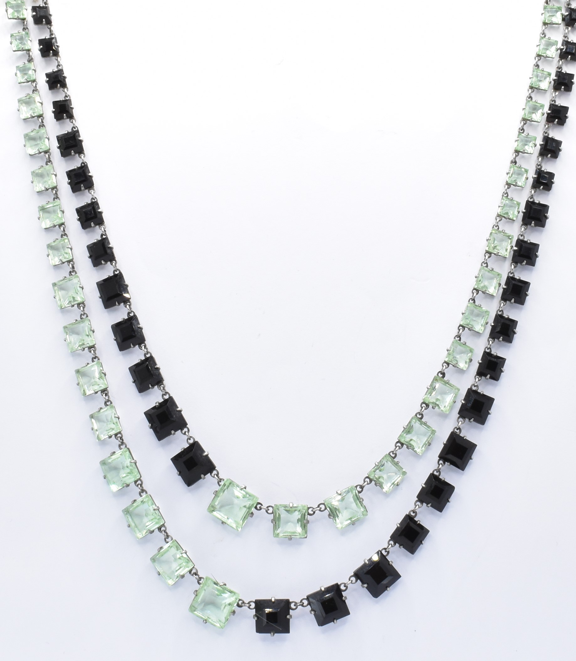 ART DECO GREEN & BLACK STONE NECKLACE - Image 2 of 5