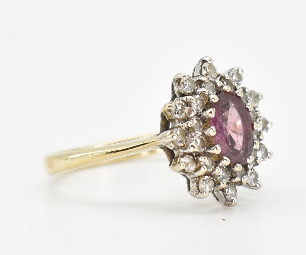 9CT GOLD HALLMARKED RUBY & DIAMOND CLUSTER RING - Image 3 of 4