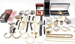 ASSORTMENT OF VINTAGE WRISTWATCHES & NECKLACES