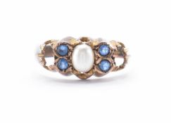 9CT GOLD SAPPHIRE & PEARL CABOCHON RING