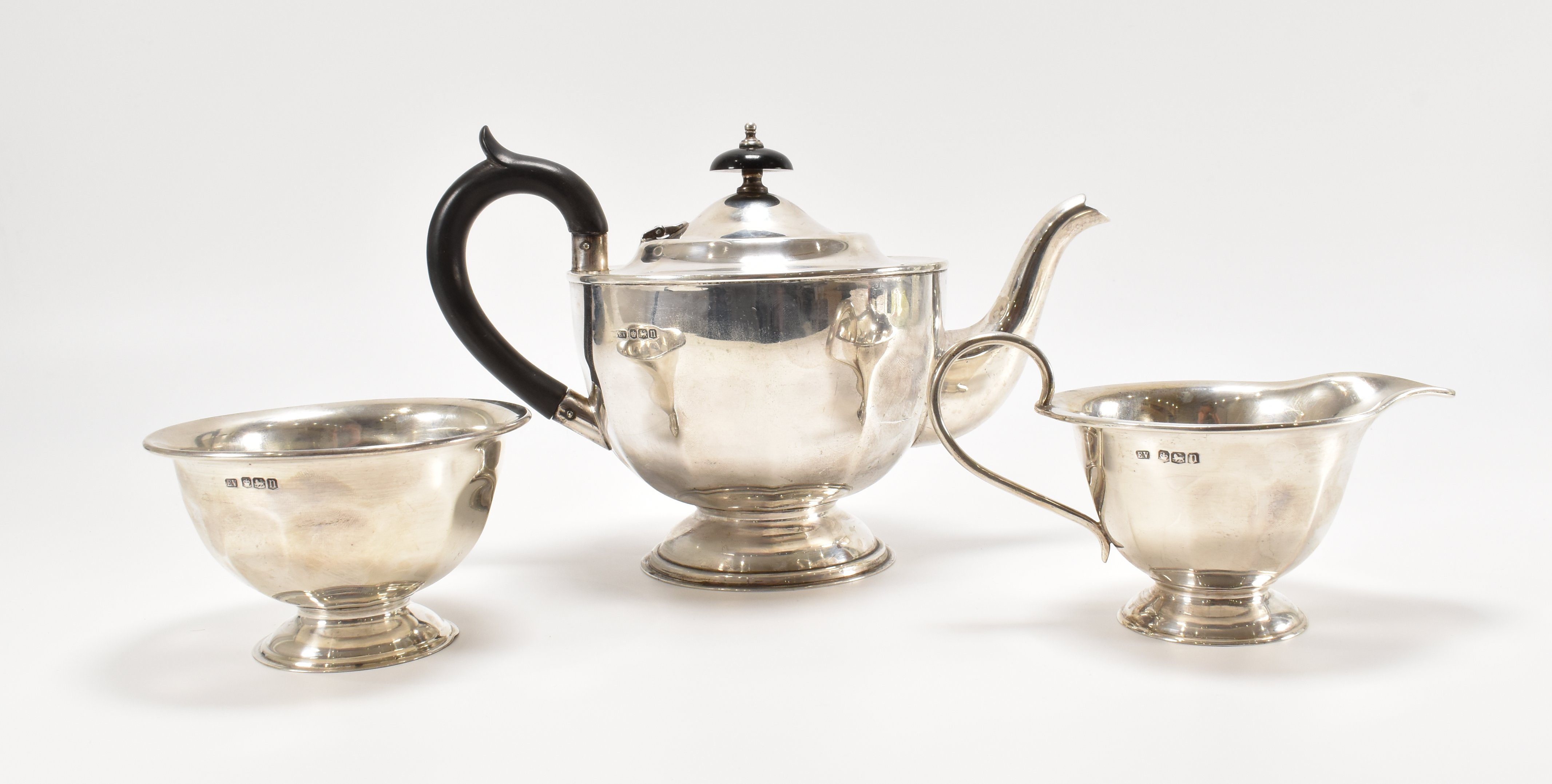 1930'S VINER'S LTD SILVER TEA SET - Image 3 of 5