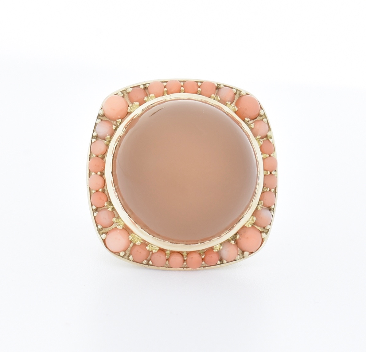 DANISH 18CT GOLD MOONSTONE & CORAL COCKTAIL RING.