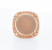 DANISH 18CT GOLD MOONSTONE & CORAL COCKTAIL RING.