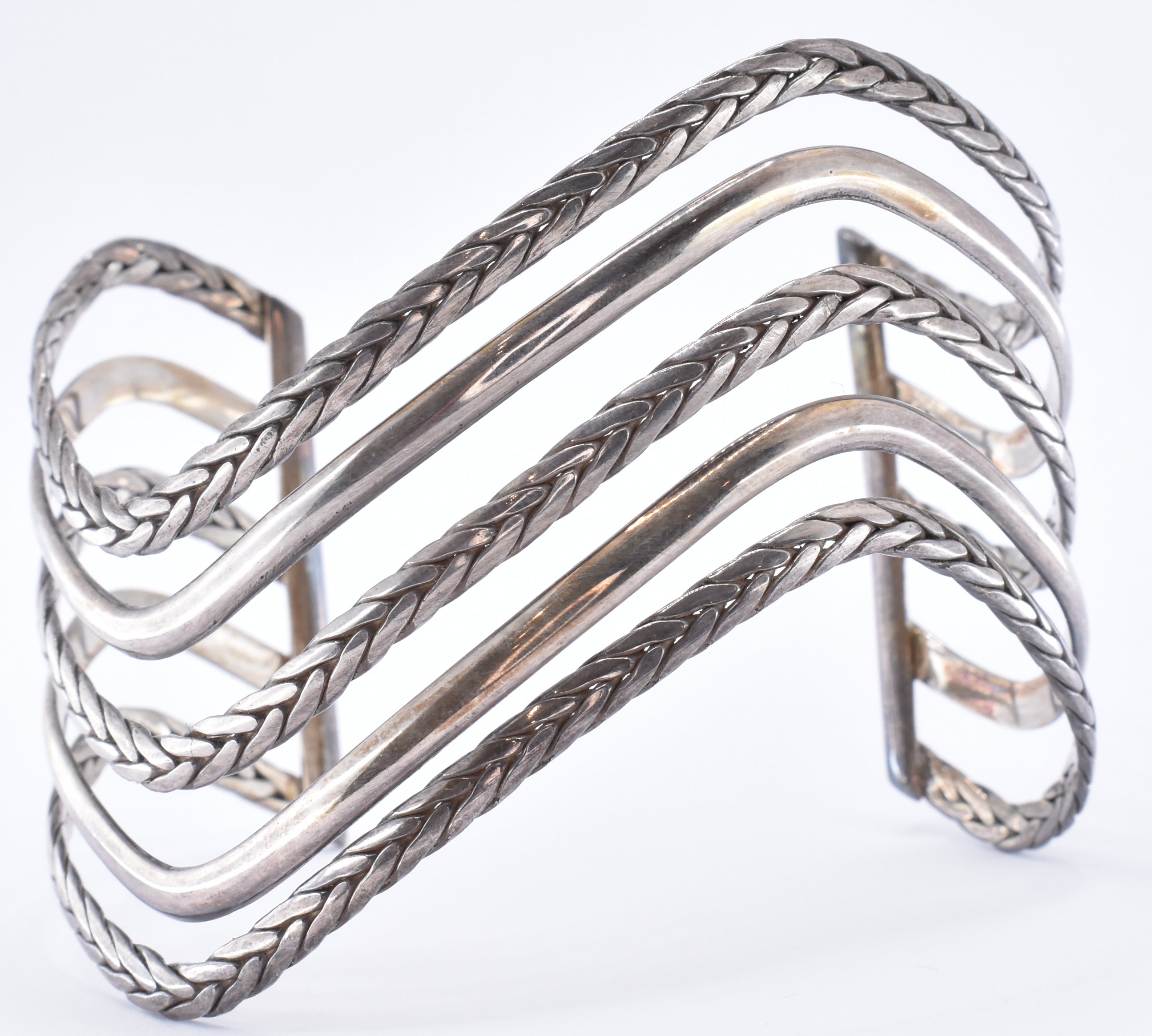 ASSORTMENT OF THREE SILVER BRACELETS - Image 4 of 5