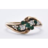 9CT GOLD DIAMOND & EMERALD CLUSTER RING