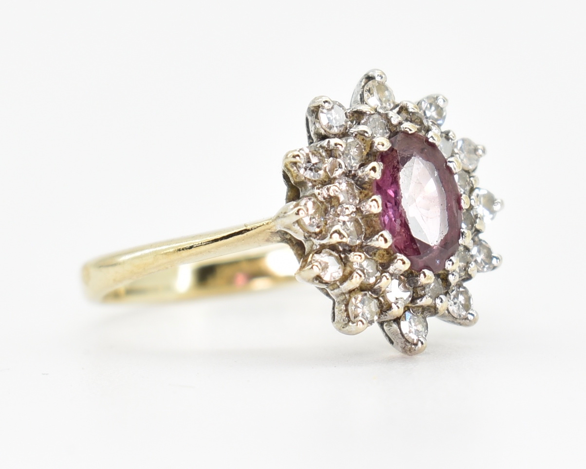 9CT GOLD HALLMARKED RUBY & DIAMOND CLUSTER RING - Image 4 of 4