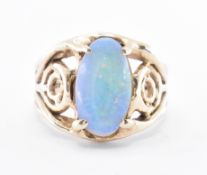 9CT GOLD & OPAL DOUBLET RING